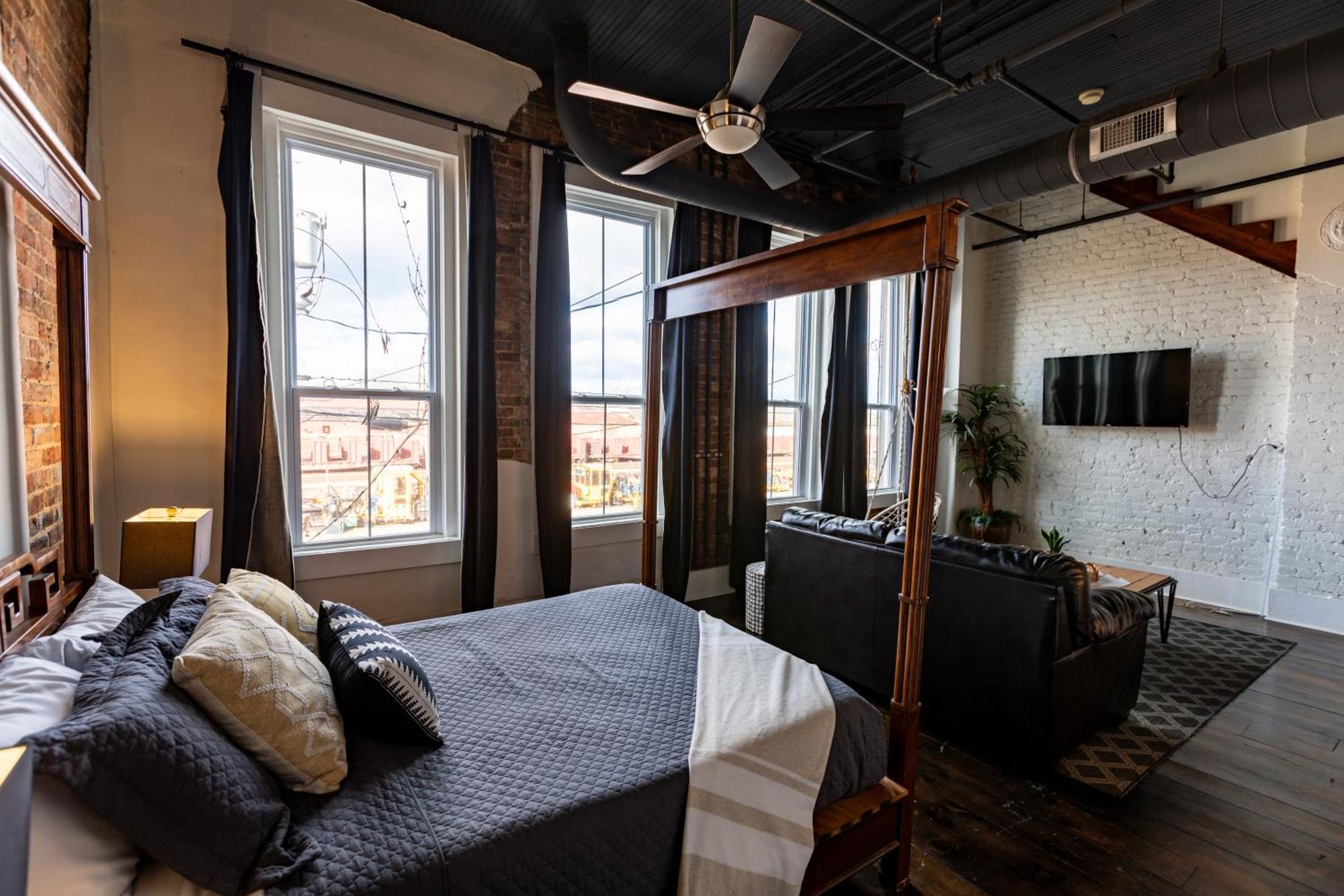 The Two Story Loft Apartamento Springfield Exterior foto