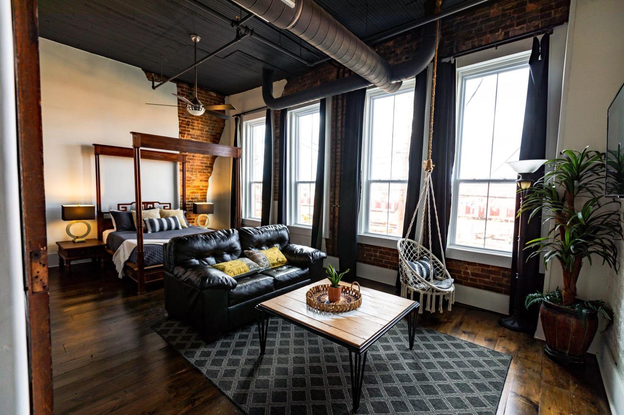 The Two Story Loft Apartamento Springfield Exterior foto