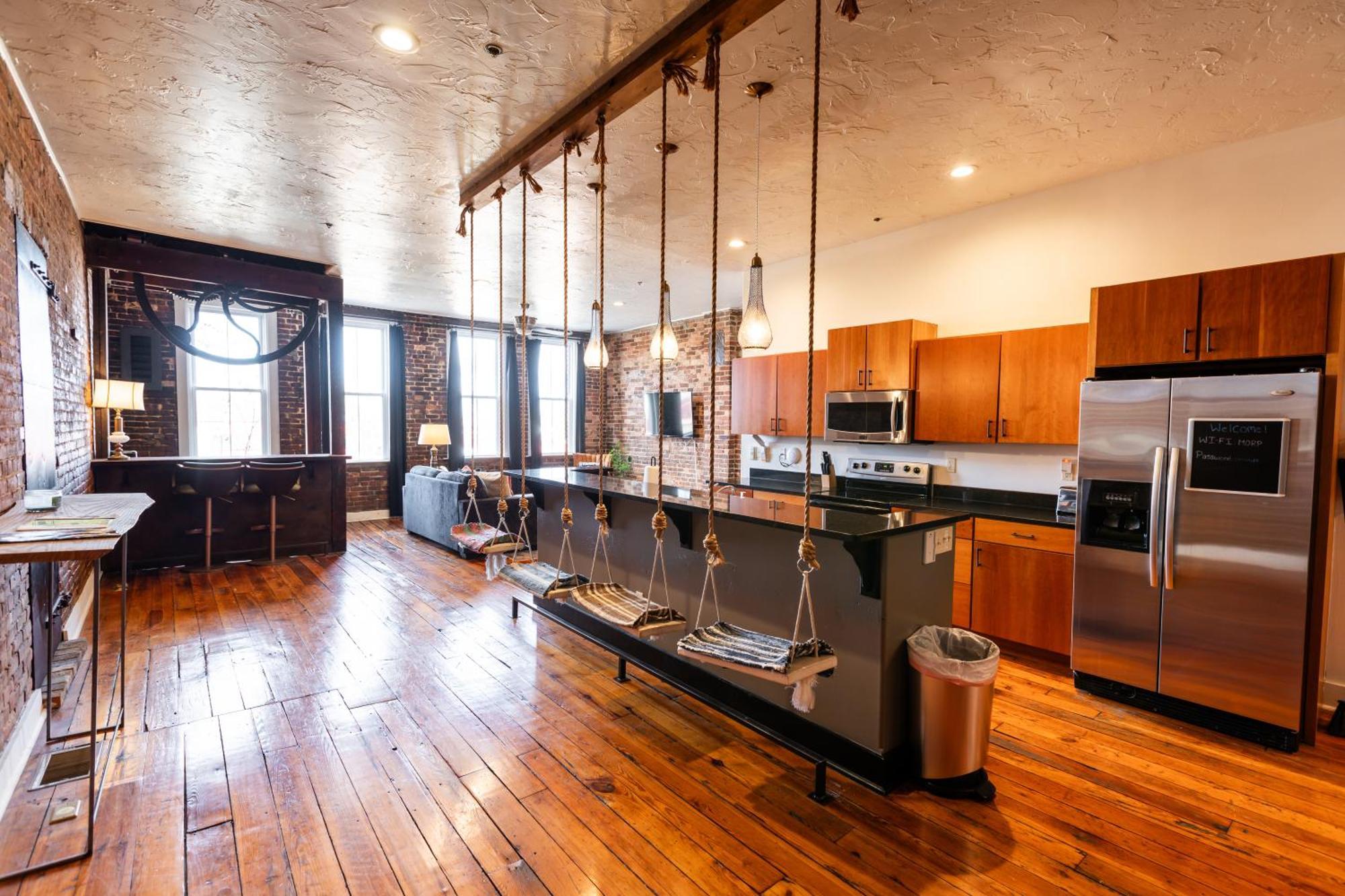The Two Story Loft Apartamento Springfield Exterior foto